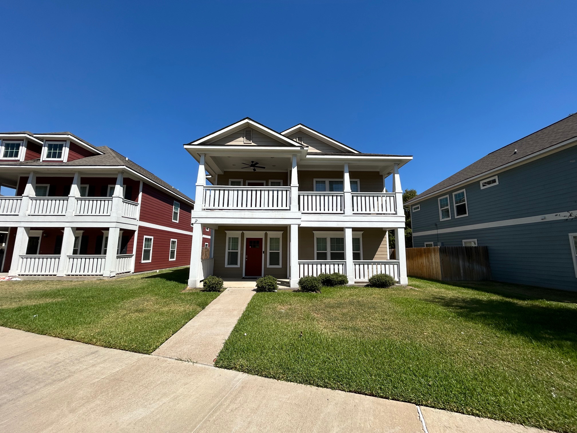 Property main image