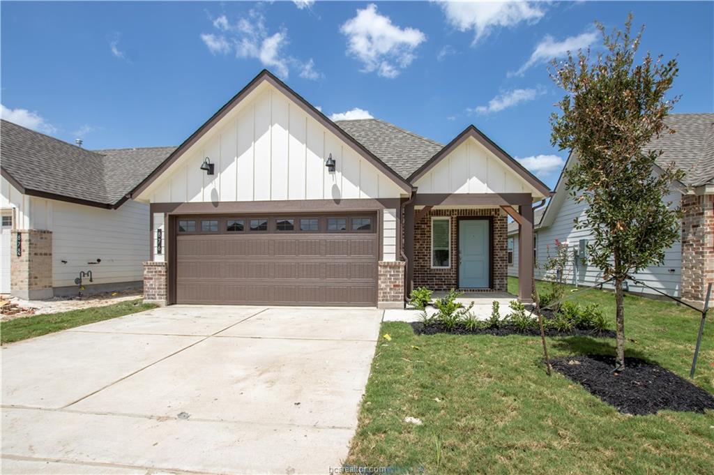 883 Kickapoo Lane