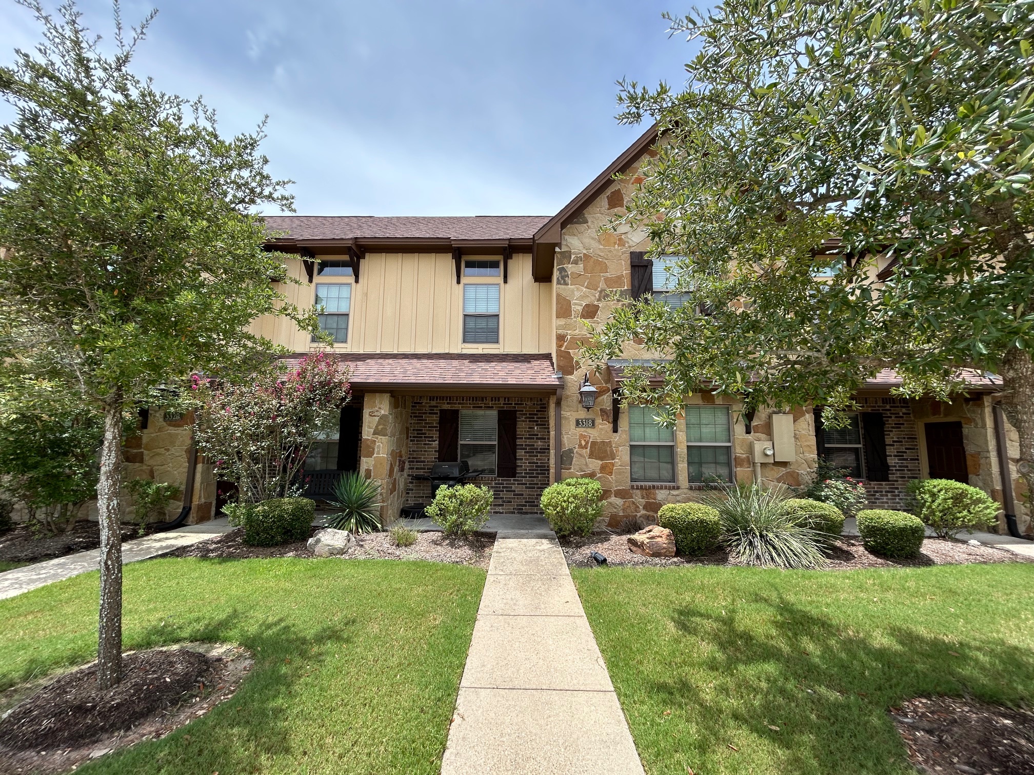 3318 Travis Cole Avenue - 1