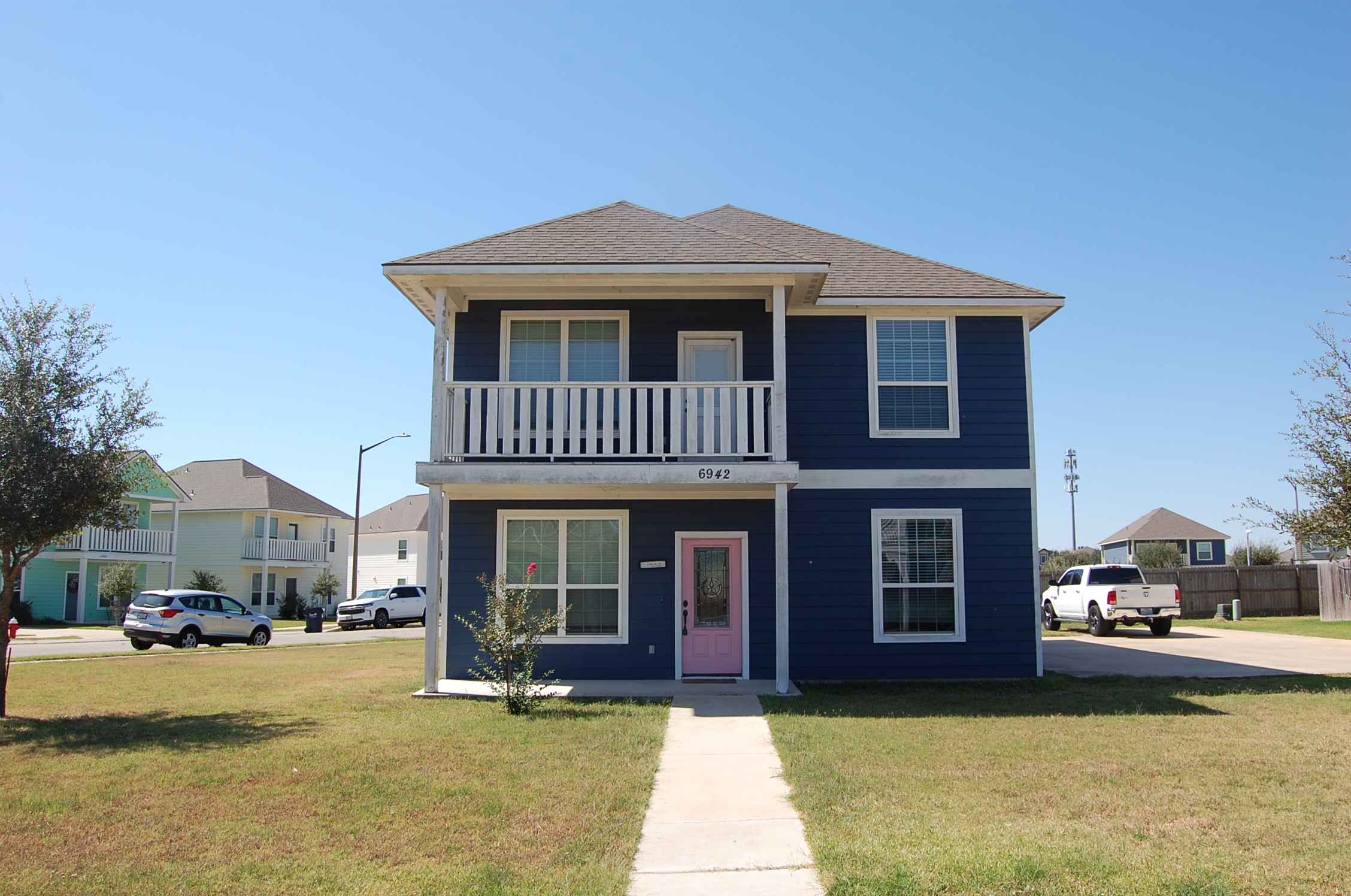 Property main image