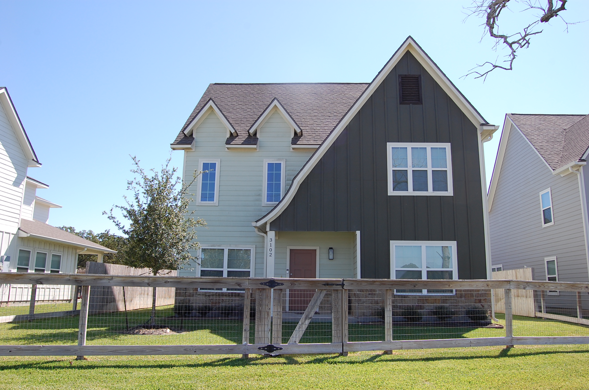 Property main image